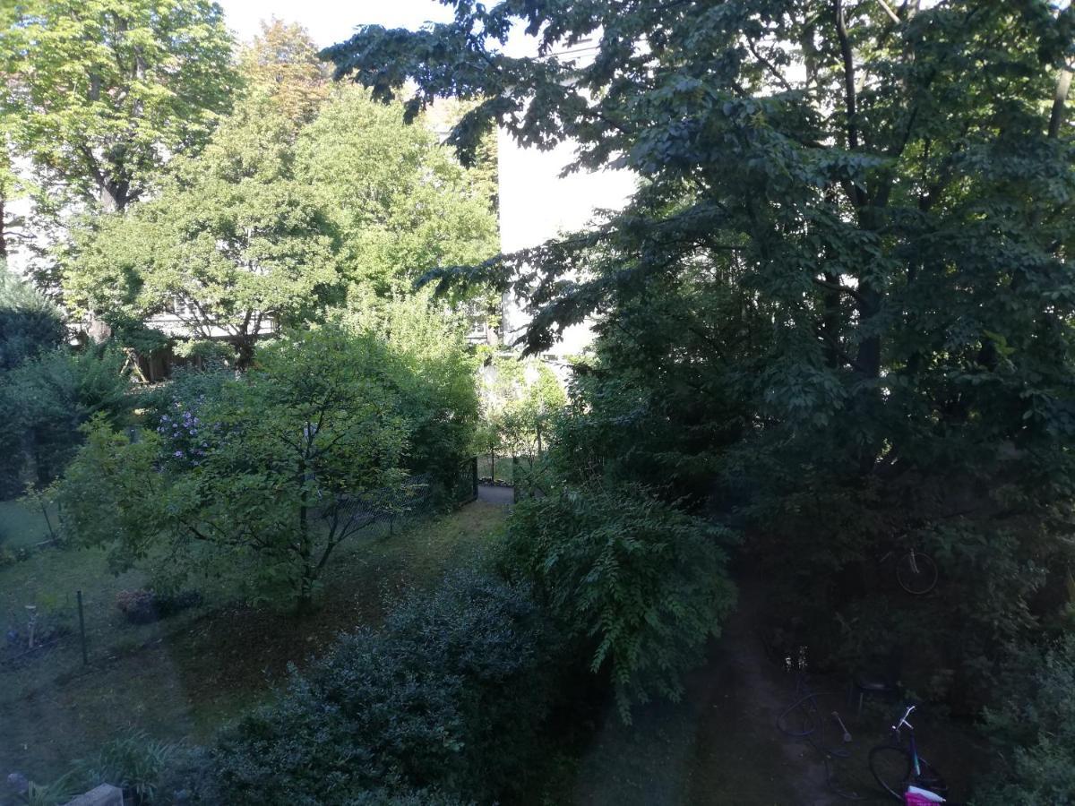 Room In Maisonette With Garden, Parking Place Vienna Exterior photo