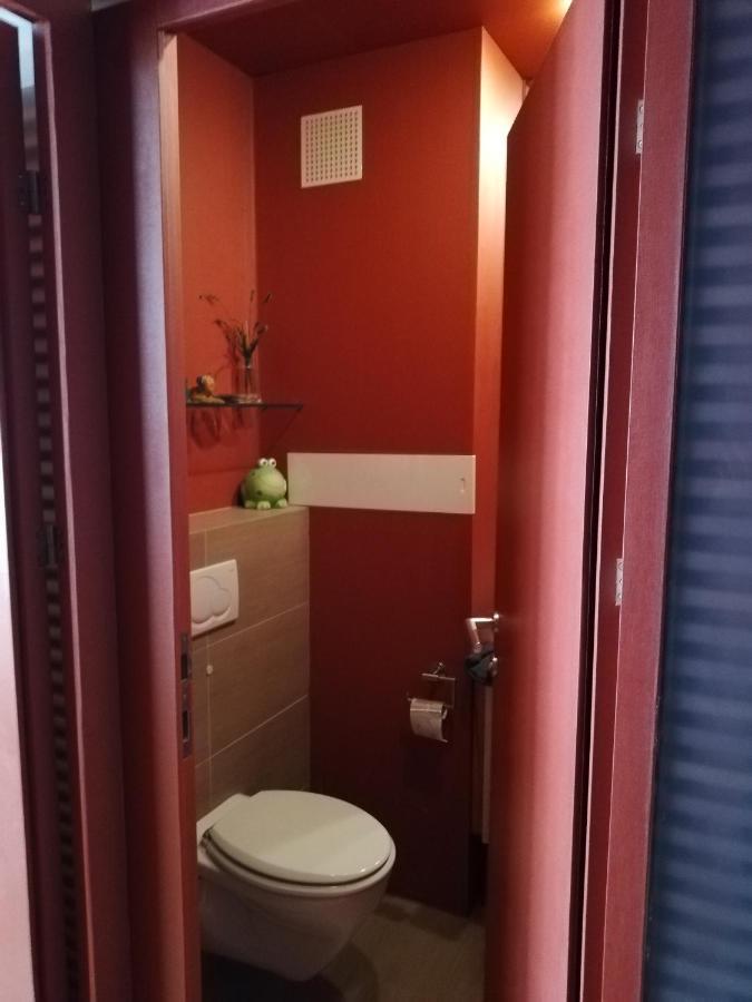 Room In Maisonette With Garden, Parking Place Vienna Exterior photo